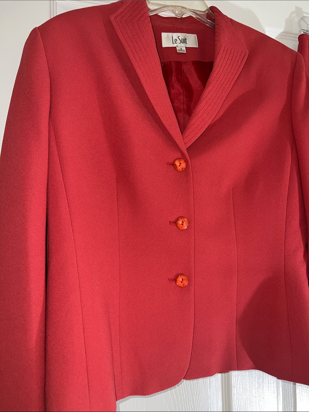 Le Suit Vibrant Red Women's Tailored Jacket - Picture 2 of 3